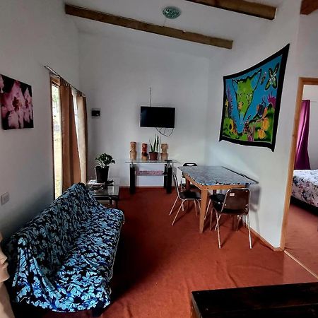 Hostal Henua Roa Hanga Roa Quarto foto
